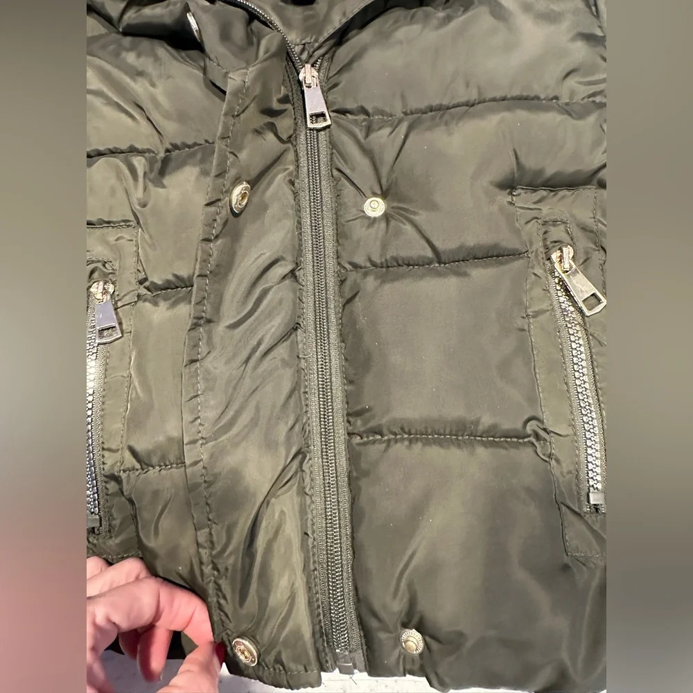 ROTHSCHILD Med. 5/6 Puffer Jacket. Sherpa lined Hood. Faux Fur! Winter! Warm!